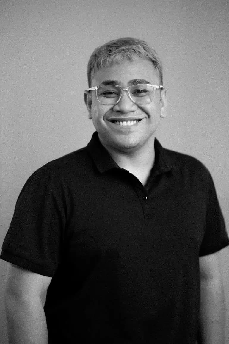 Akira Quiña, 媒体买家